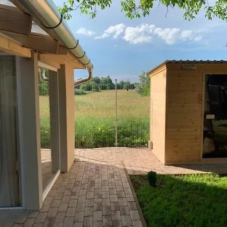 Aproka Relax Apartment Balatonlelle Exterior photo